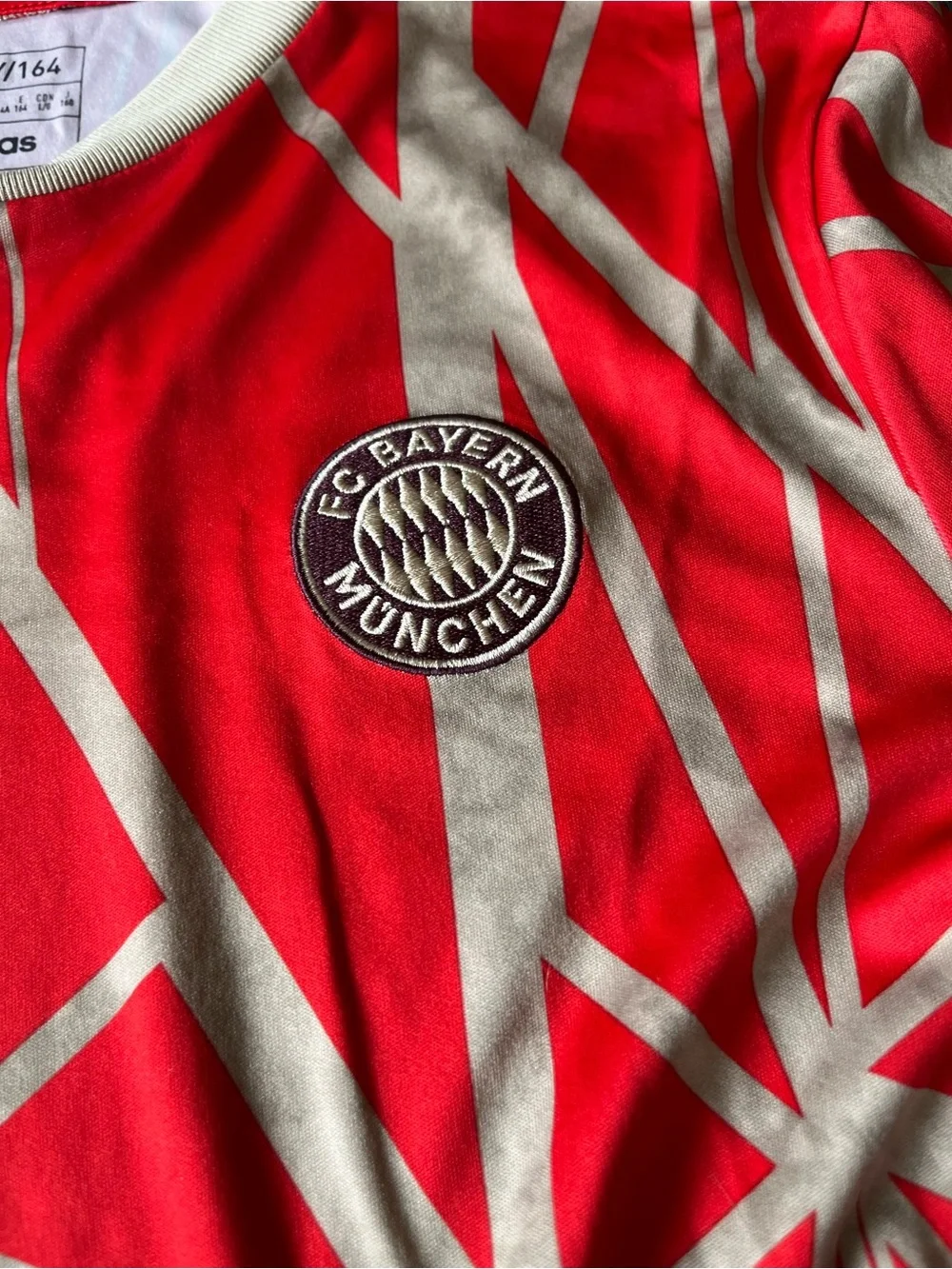 adidas FC Bayern Munich Youth L 164 Jersey & Shorts Set official #11 München